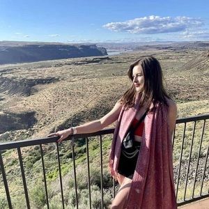 Meet your Posher, Yarrow